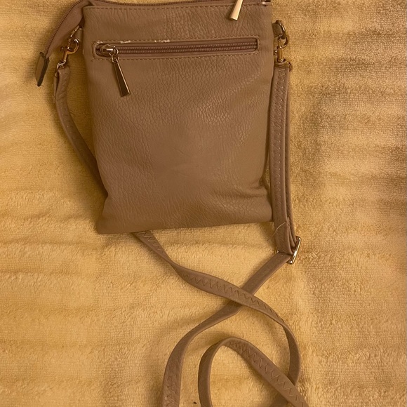 Michael Kors Crossbody - Picture 3 of 4